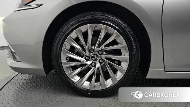 Lexus ES300h 7th generation id 4757735 из Кореи 15