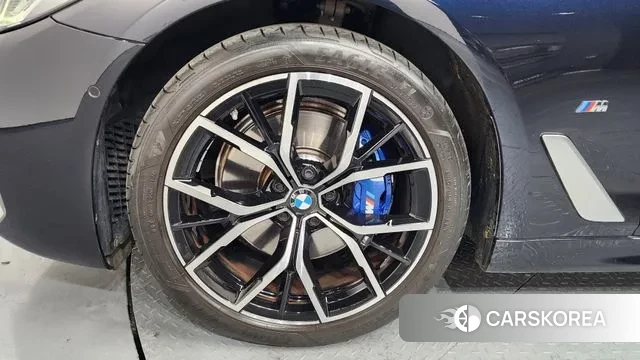 BMW 5 Series (G30) id 3629954 из Кореи 15