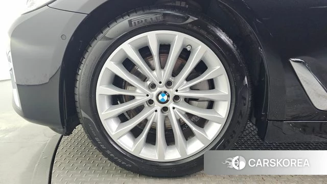BMW 5 Series (G30) id 4593627 из Кореи 15