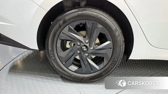 Hyundai Avante Hybrid (CN7) id 3586279 из Кореи 15