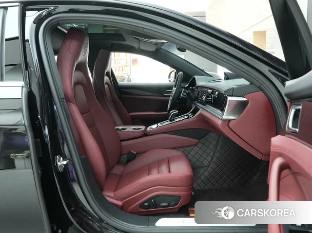 Porsche Panamera id 3926917 из Китая 21