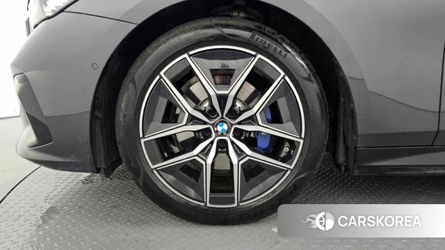 BMW 5 Series (G60) id 4743993 из Кореи 26