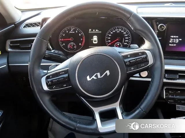 Kia K5 3rd generation 2023 Белый из Кореи, фото 5