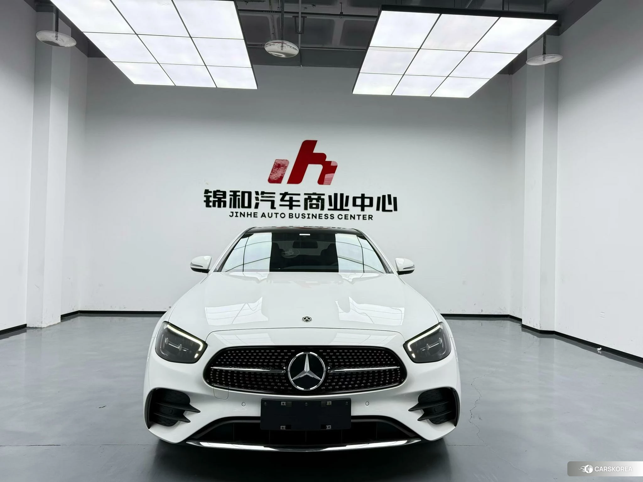 Mercedes-Benz E-class 2022 Белый из Китая, фото 5