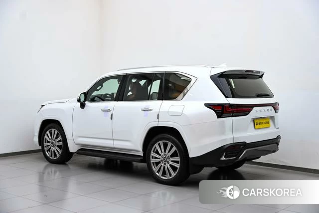 Lexus LX id 4262499 из Китая 15