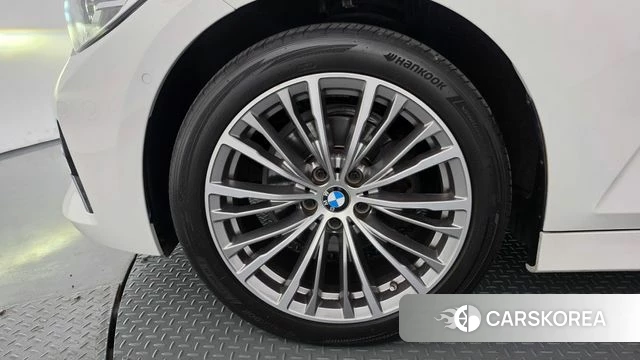 BMW 3 Series (G20) id 4666937 из Кореи 31