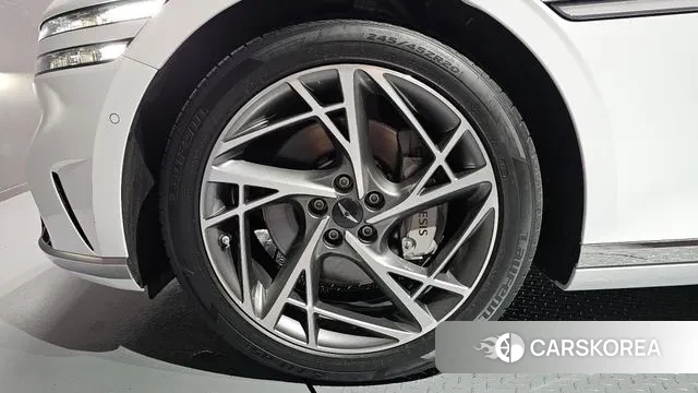 Genesis G90 (RS4) id 3058722 из Кореи 15