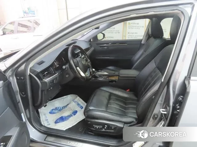 Lexus New ES300h id 3617402 из Кореи 15