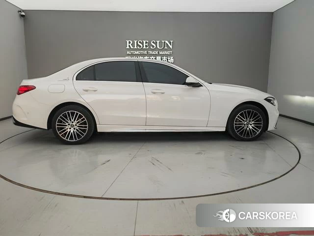 Mercedes-Benz Class C 2023 Белый из Китая, фото 6