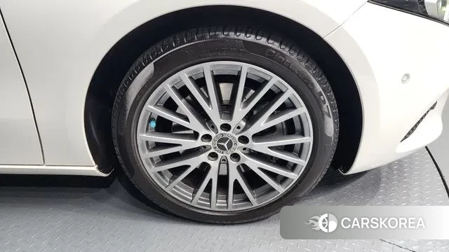 Mercedes-Benz A-Class W177 id 3421946 из Кореи 15