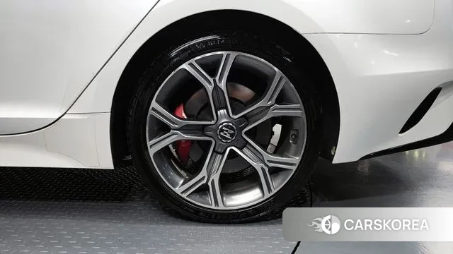 Kia Stinger id 3018614 из Кореи 15