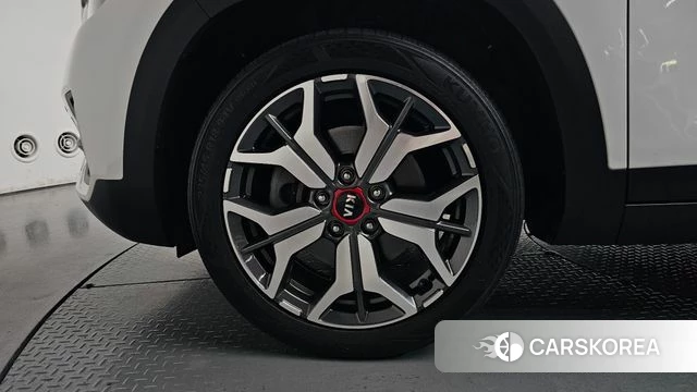 Kia Seltos id 4535337 из Кореи 31