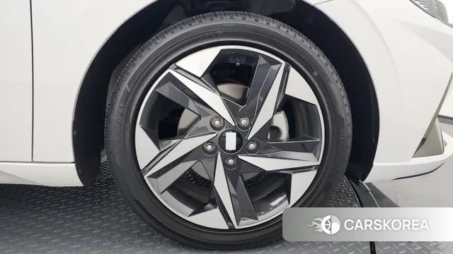 Hyundai Avante (CN7) id 3282794 из Кореи 15