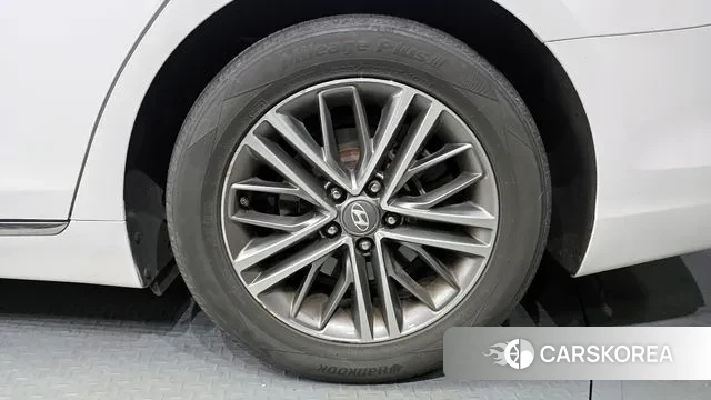 Hyundai Grandeur IG id 3728344 из Кореи 15