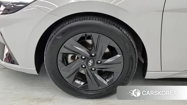 Hyundai Avante (CN7) id 3765583 из Кореи 13