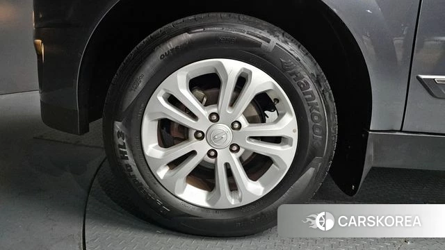Ssangyong The New Korando Sports id 4326075 из Кореи 15