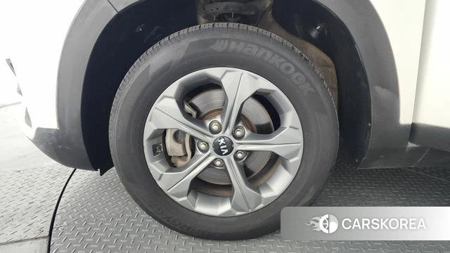 Kia Seltos id 4642503 из Кореи 29