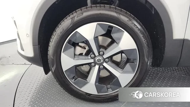 Volvo XC40 id 3353837 из Кореи 15