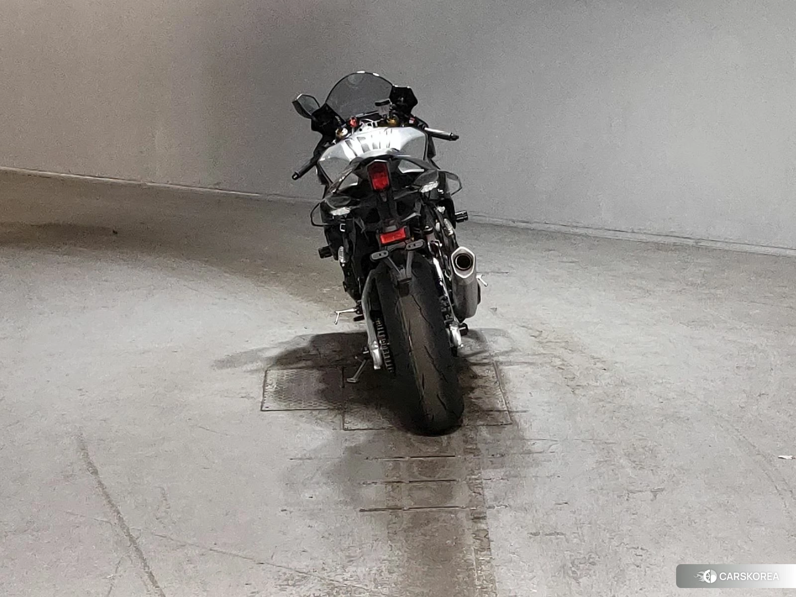 Проданный Yamaha YZF-R1M id 4229302 из Японии, фото 4