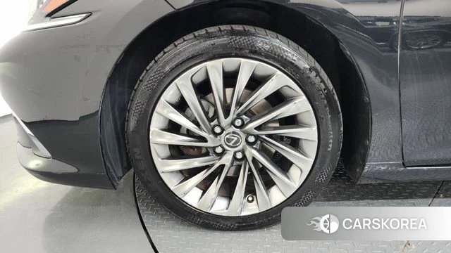 Lexus ES300h 7th generation id 4593526 из Кореи 15