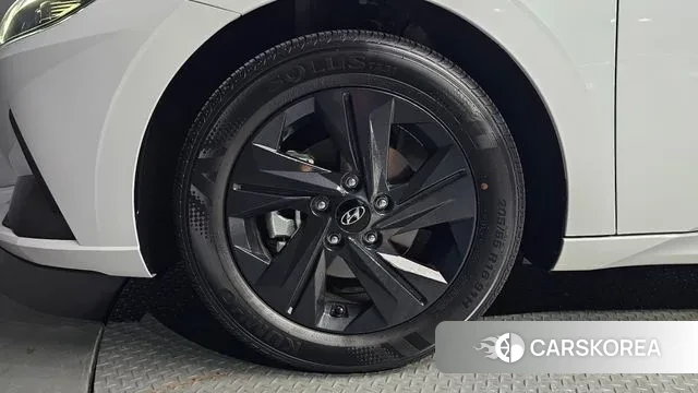 Hyundai Avante (CN7) id 3022266 из Кореи 15