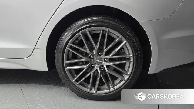 Genesis G70 id 2941454 из Кореи 15