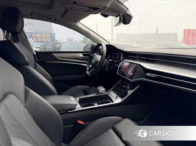 Audi A7 2024 Белый из Китая, фото 5