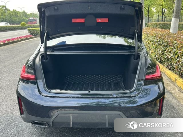 BMW 3 series id 4259088 из Китая 8