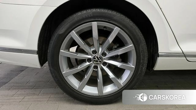 Volkswagen Passat GT (B8) id 4383460 из Кореи 29