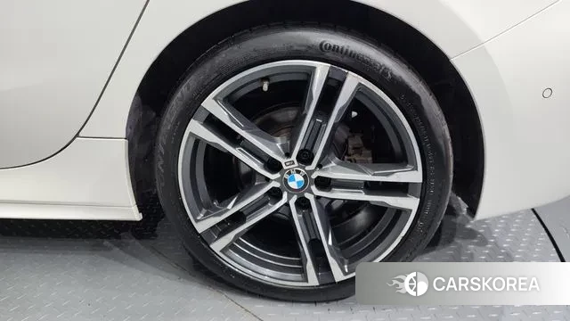 BMW 1 Series (F40) id 3049547 из Кореи 15