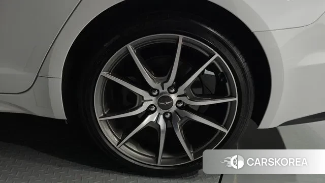 Genesis G70 id 3402678 из Кореи 15