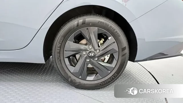 Hyundai Avante (CN7) id 2884515 из Кореи 15