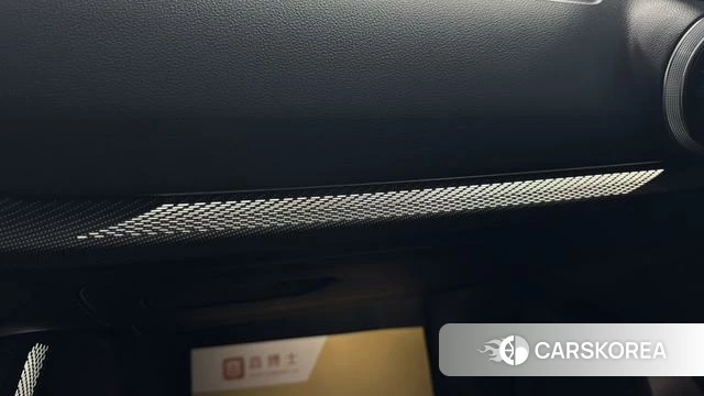 Audi Q2L id 4307515 из Китая 15