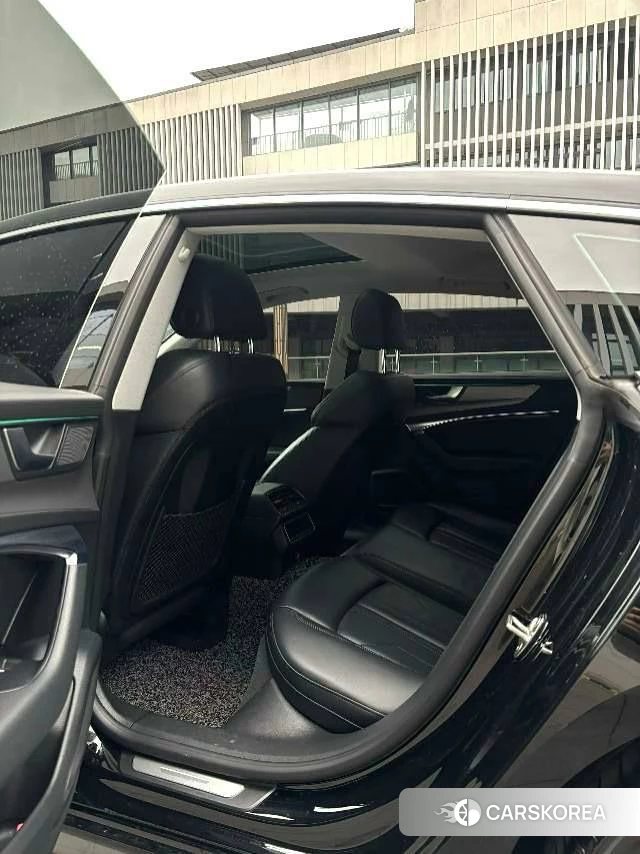 Audi A7 2020 Черный из Китая, фото 6