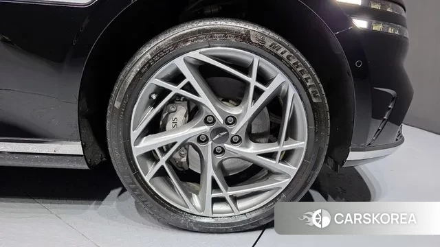 Genesis G90 (RS4) id 3405891 из Кореи 15