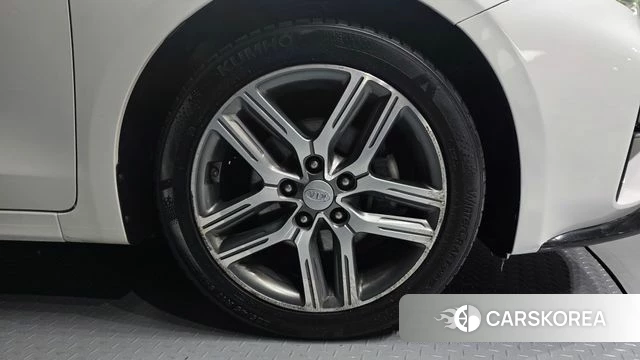 Kia Come New K3 id 3853898 из Кореи 15