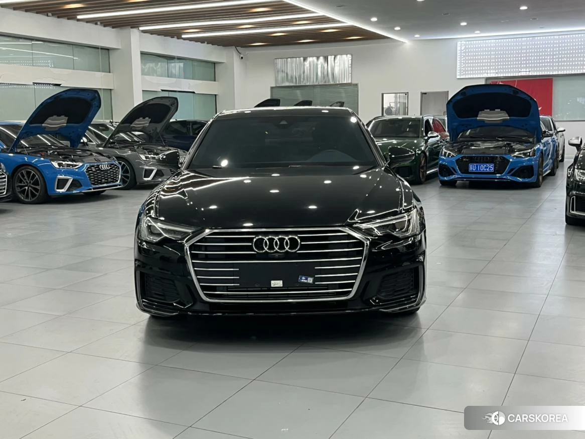Audi A6L id 4473791 из Китая 8