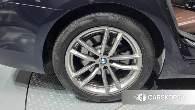 BMW 5 Series (G30) id 4520133 из Кореи 15