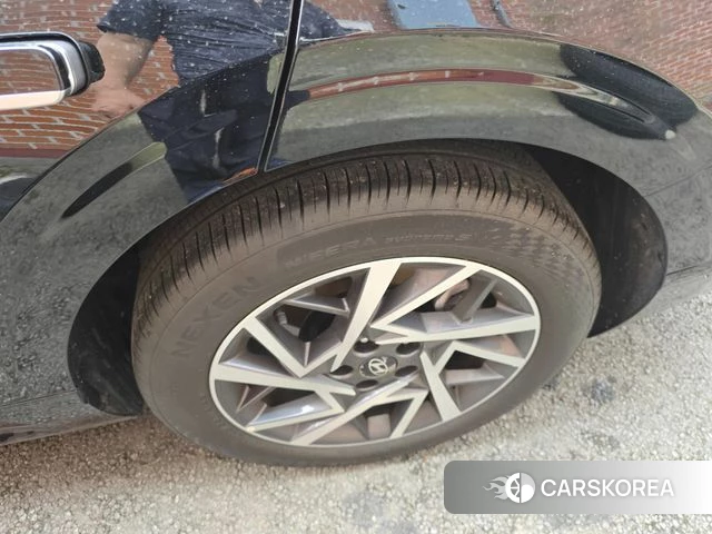 Hyundai Grandeur (GN7) id 4879601 из Кореи 15