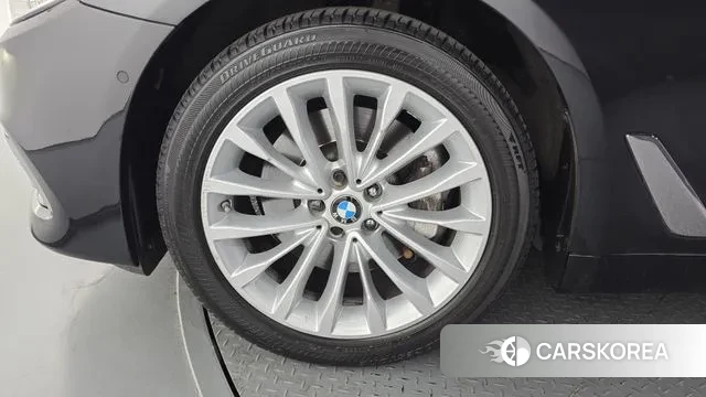 BMW 5 Series (G30) id 3434265 из Кореи 15