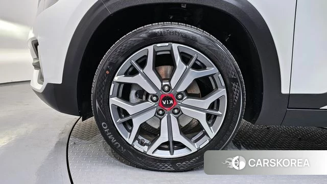 Kia Seltos id 4283668 из Кореи 25