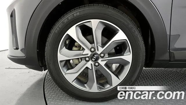 Kia Stonic id 2733619 из Кореи 15