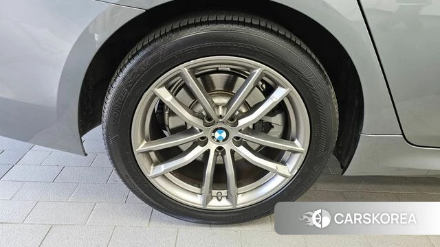 BMW 5 Series (G30) id 4785949 из Кореи 15
