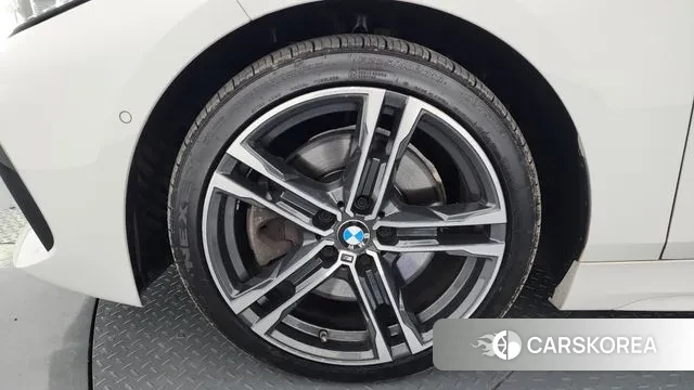 BMW 1 Series (F40) id 3503943 из Кореи 15