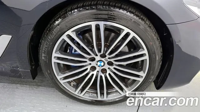 BMW 5 Series (G30) id 2870309 из Кореи 15