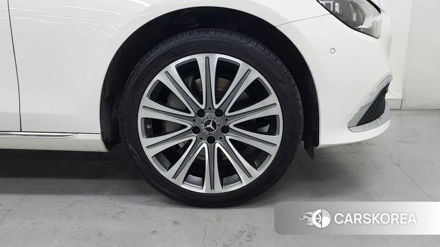 Mercedes-Benz E-Class W213 id 4201662 из Кореи 15