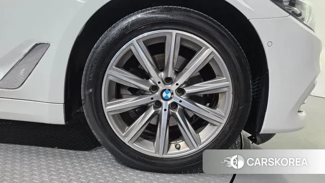 BMW 5 Series (G30) id 3602264 из Кореи 15