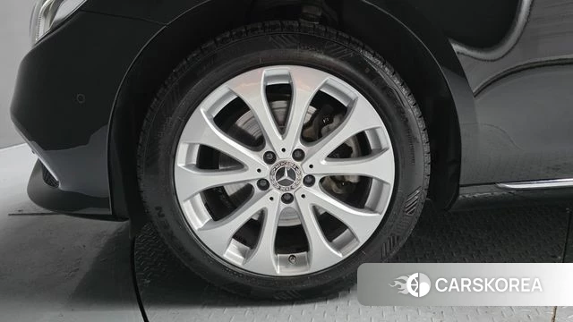 Mercedes-Benz E-Class W213 id 4759533 из Кореи 27