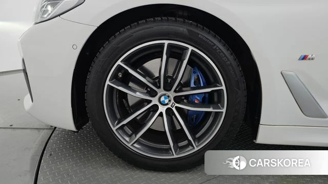 BMW 5 Series (G30) id 3877257 из Кореи 15