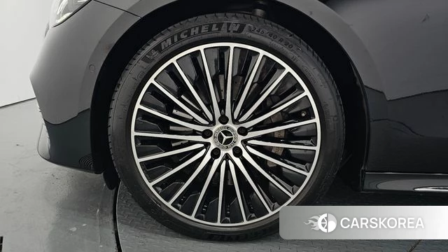 Mercedes-Benz E-Class W214 id 4655319 из Кореи 33